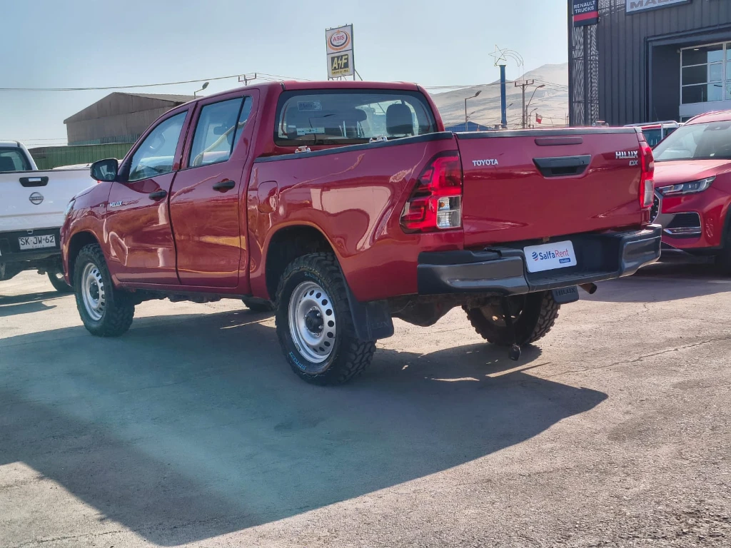 Toyota Hilux Dc 4x4 2.4 D Dx Mt año 2024