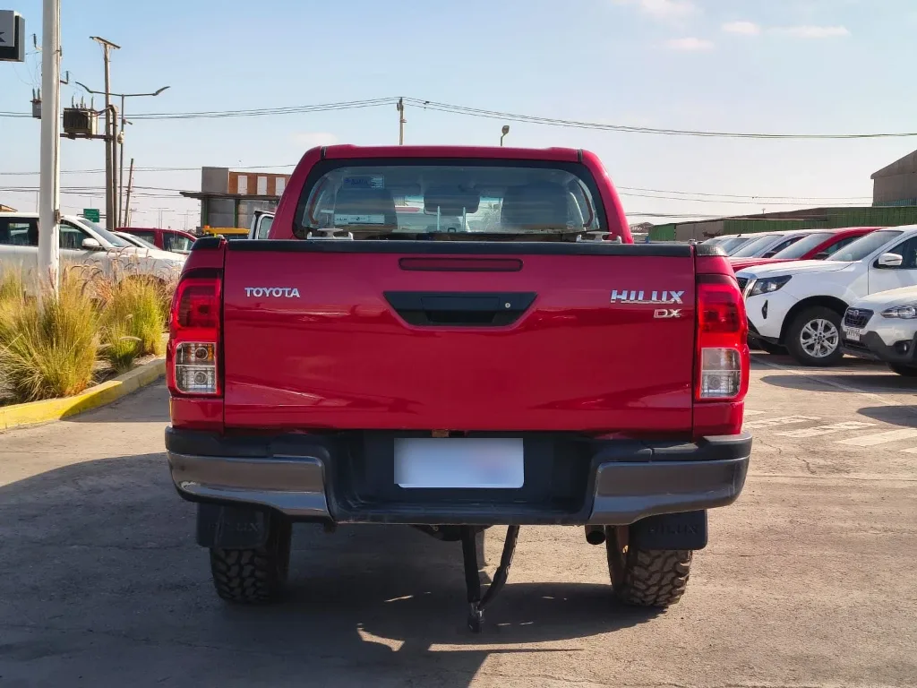 Toyota Hilux Dc 4x4 2.4 D Dx Mt año 2024