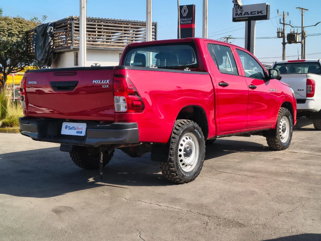 Toyota Hilux Dc 4x4 2.4 D Dx Mt año 2024
