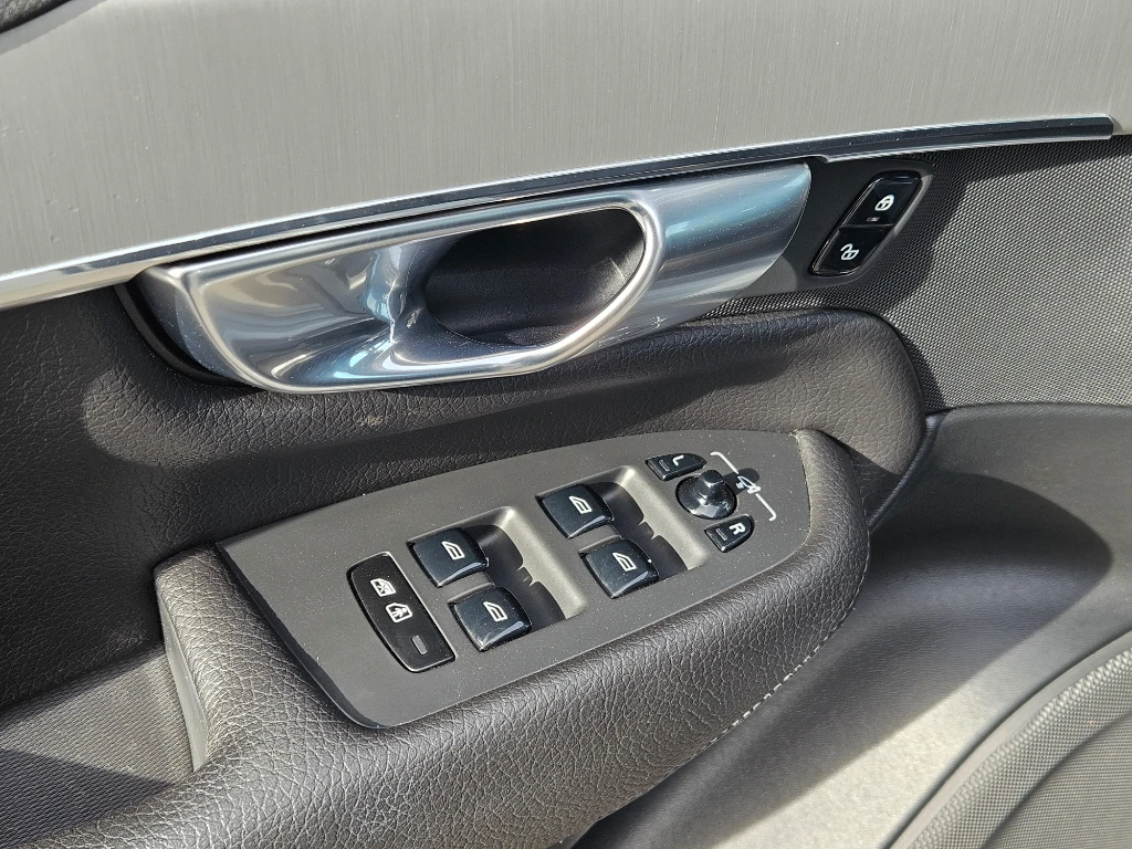 Volvo Xc90 B6 Momentum año 2022