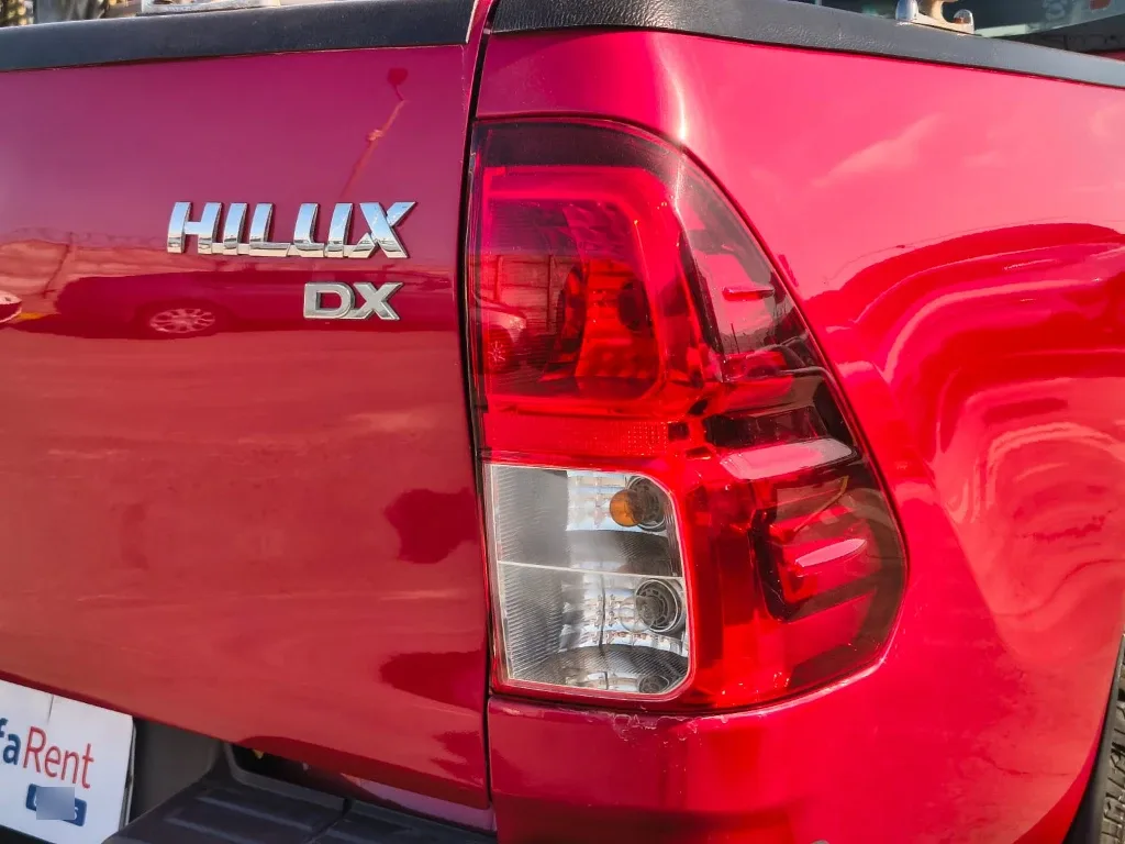 Toyota Hilux Dc 4x4 2.4 D Dx Mt año 2024