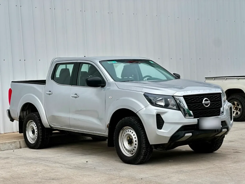 Nissan Navara Navara Dc 4x4 2.3 Tdi Se año 2023