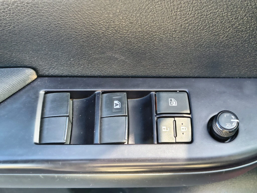 Toyota Hilux Dc 4x4 2.4 D Dx Mt año 2024