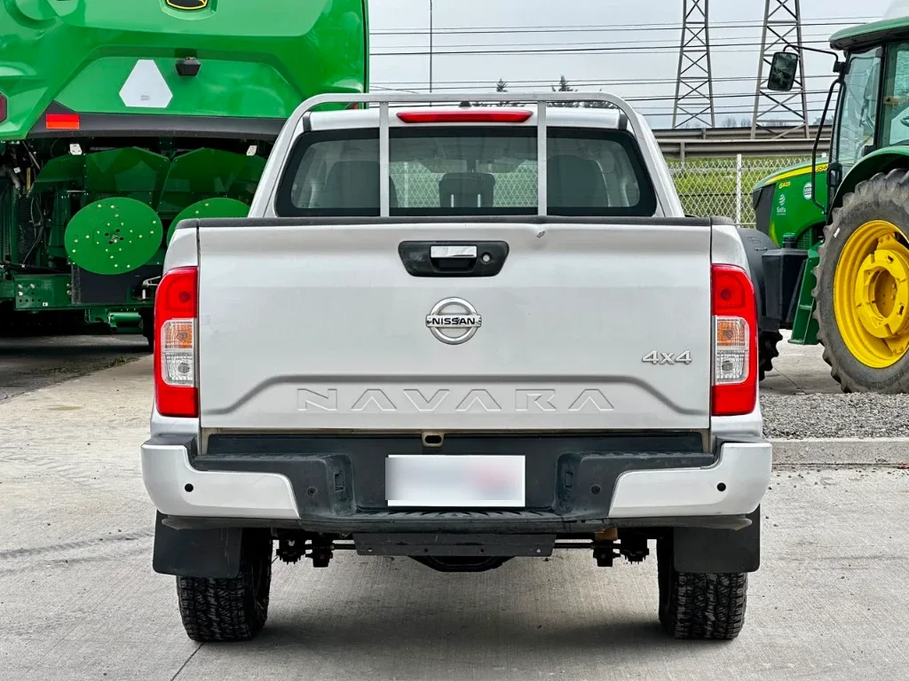 Nissan Navara Navara Dc 4x4 2.3 Tdi Se año 2023