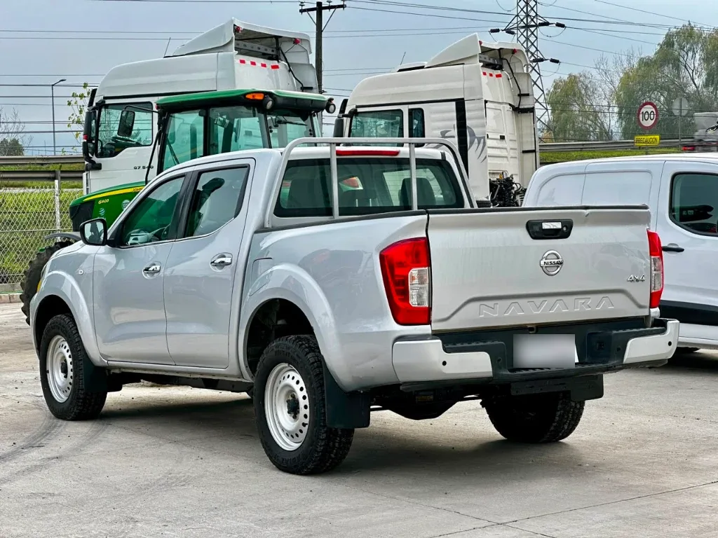Nissan Navara Navara Dc 4x4 2.3 Tdi Se año 2023
