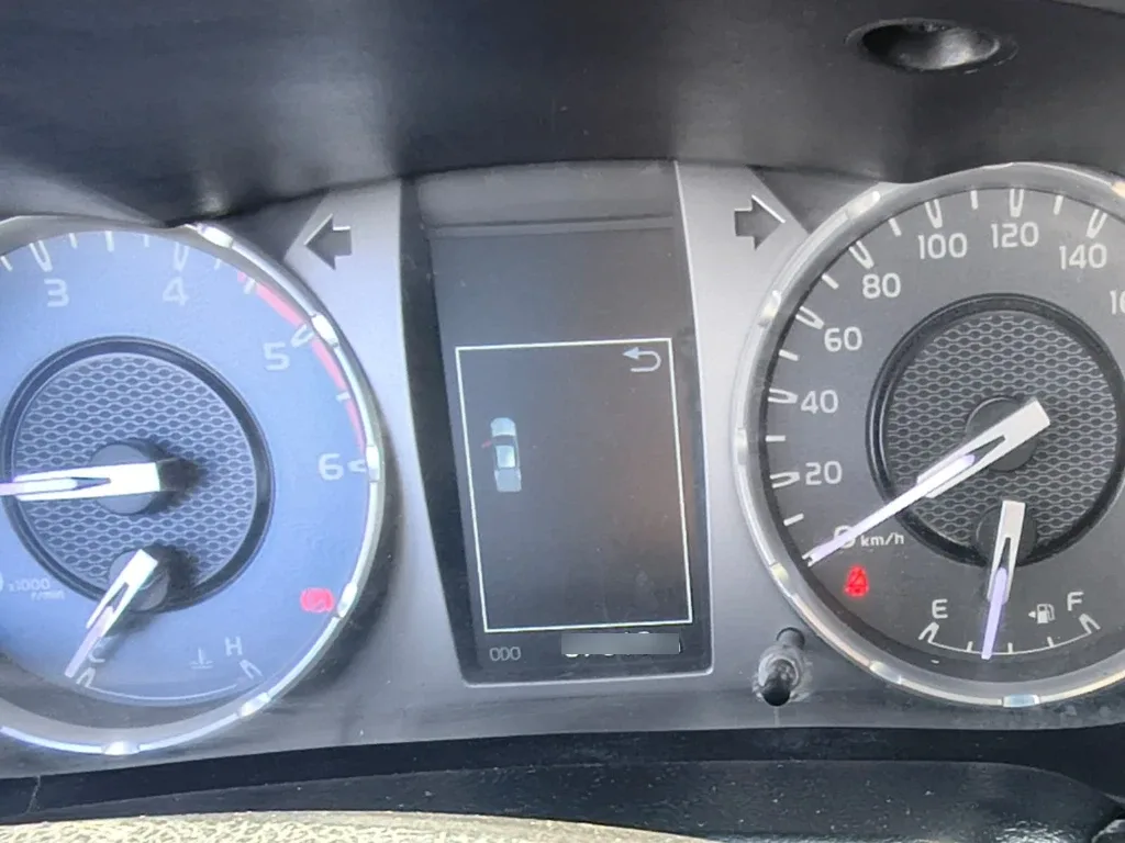 Toyota Hilux Dc 4x4 2.4 D Dx Mt año 2024