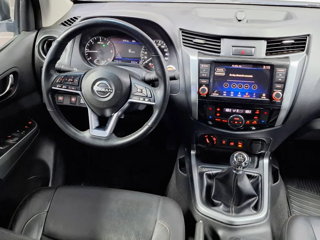 Nissan Navara Dc 4x4 2.3tdi Le año 2023