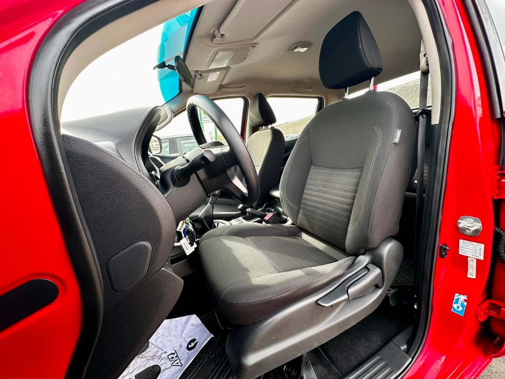 Nissan Navara Navara Dc 4x4 2.3 Tdi Se año 2023