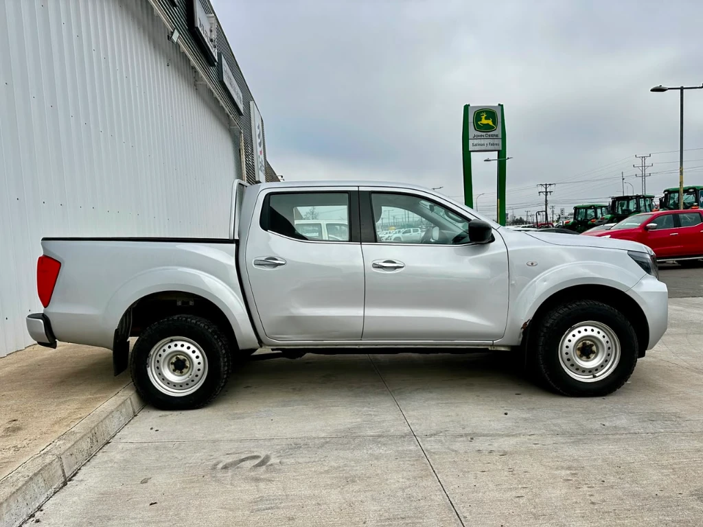 Nissan Navara Navara Dc 4x4 2.3 Tdi Se año 2023