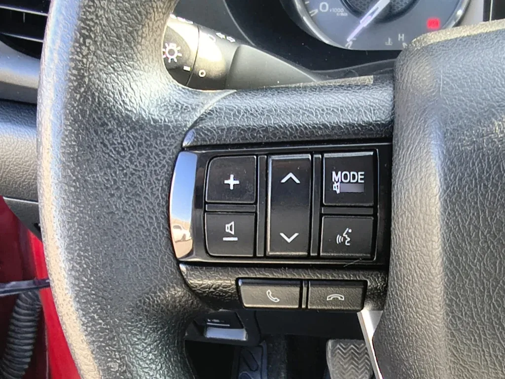 Toyota Hilux Dc 4x4 2.4 D Dx Mt año 2024