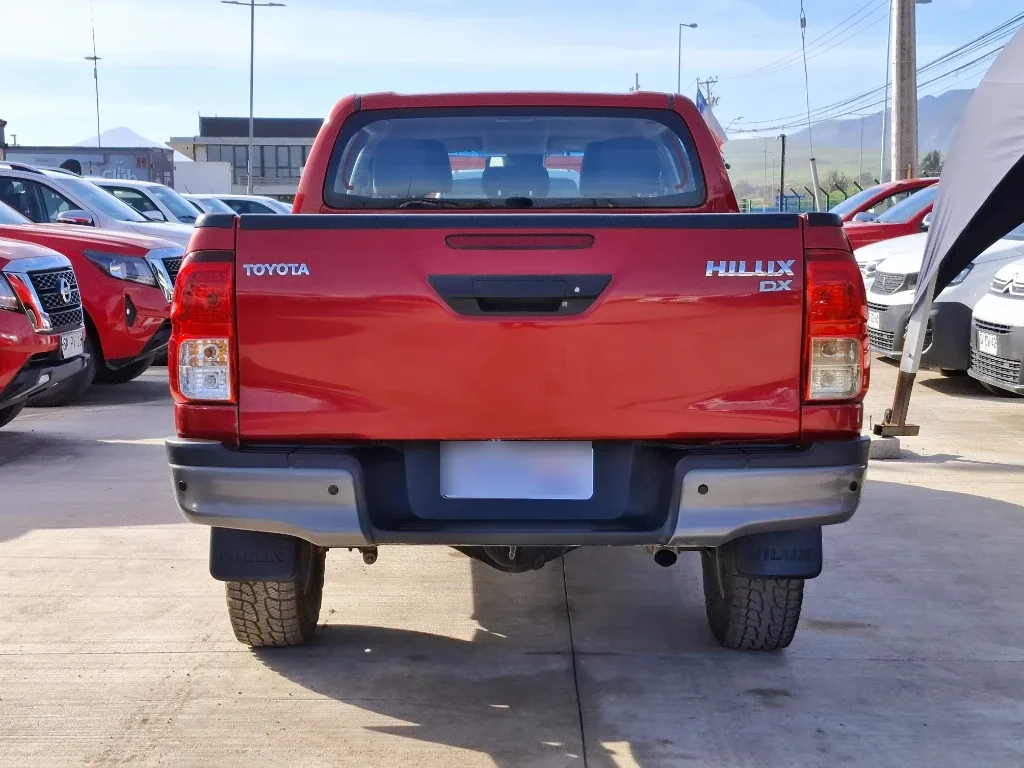 Toyota Hilux Toyota Hilux Dx Tss 4x2 Mt año 2023