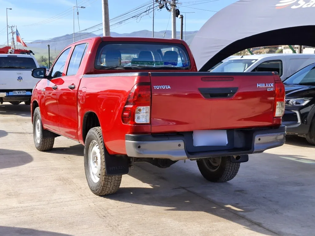 Toyota Hilux Toyota Hilux Dx Tss 4x2 Mt año 2023
