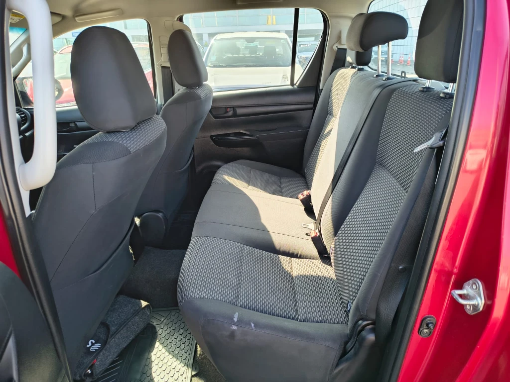 Toyota Hilux Dc 4x4 2.4 D Dx Mt año 2024