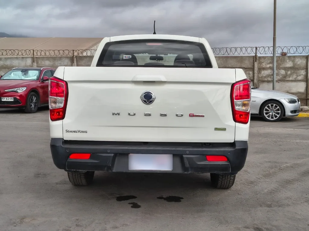 Ssangyong Grand Musso 2.2 4x2 Mt Full-Ql612 año 2023