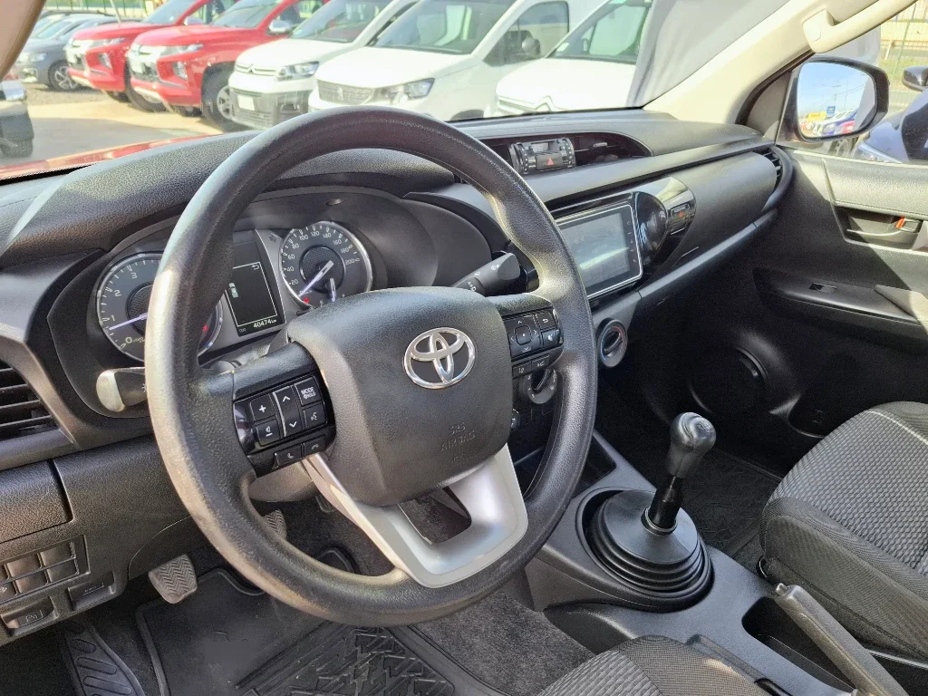 Toyota Hilux Toyota Hilux Dx Tss 4x2 Mt año 2023
