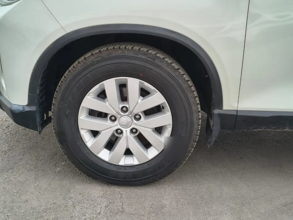 Ssangyong Grand Musso 2.2 4x2 Mt Full-Ql612 año 2023