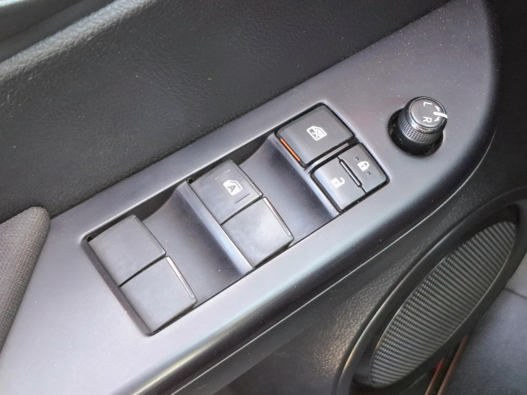 Toyota Hilux Toyota Hilux Dx Tss 4x2 Mt año 2023