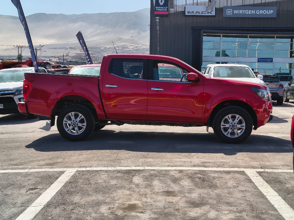 Nissan Navara Dc 4x2 2.3tdi Xe año 2022