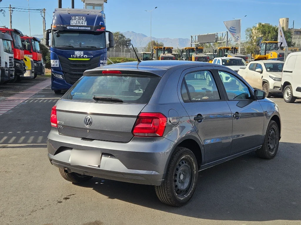 Volkswagen Gol 1.6 Hb Mt Ac año 2022