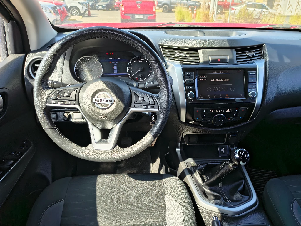 Nissan Navara Dc 4x2 2.3tdi Xe año 2022