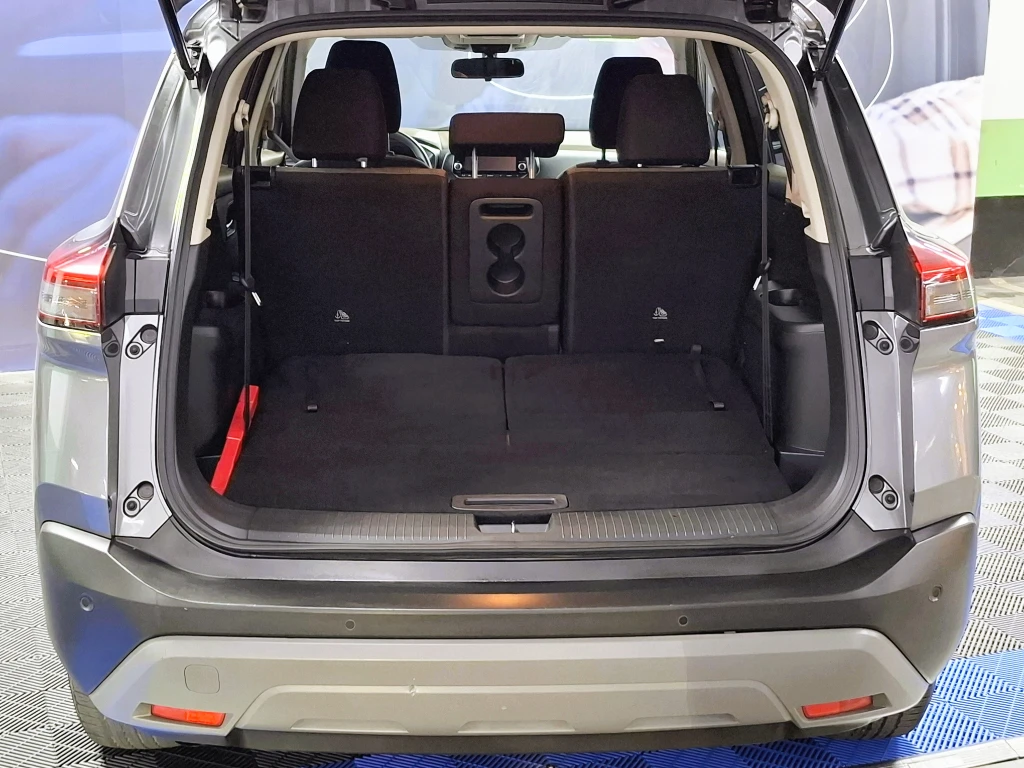 Nissan X-Trail Sense 2.5 At 4x2 3f año 2023