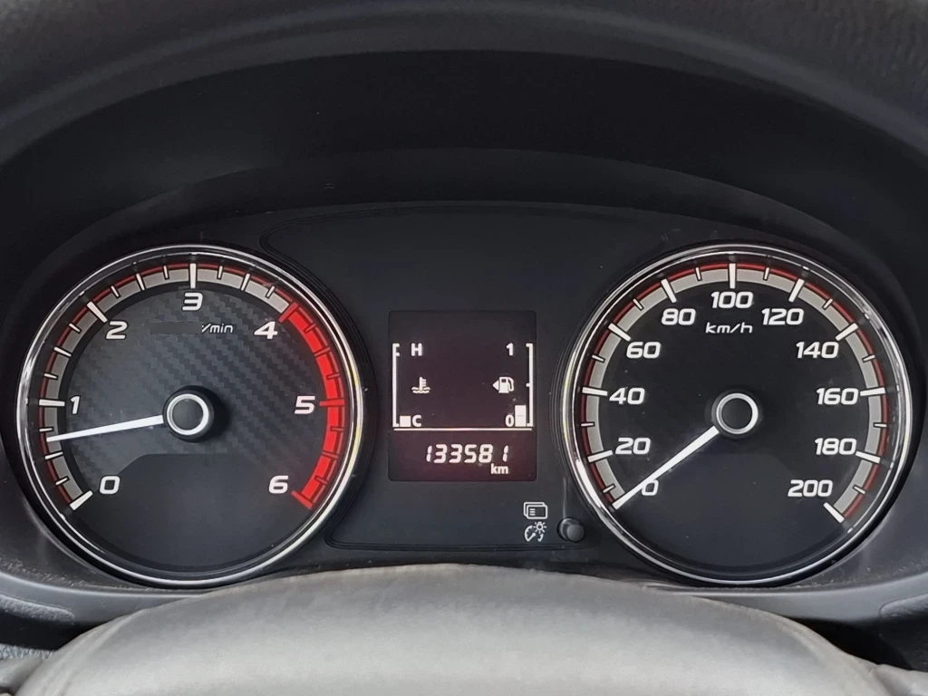 Mitsubishi L200 L200 Katana D/c 2.4 Td Mt Cr año 2022