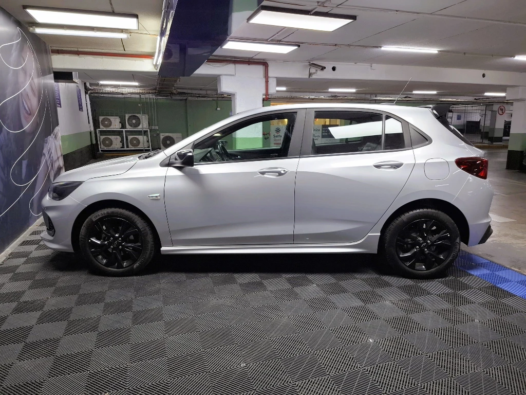 Chevrolet Onix Hb 1.0t Rs Mt P Onstar año 2023