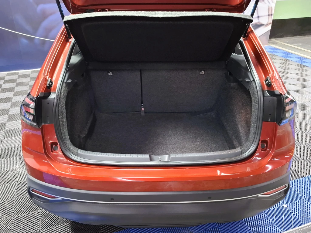 Volkswagen Nivus Nivus Tsi At Comfortline año 2024