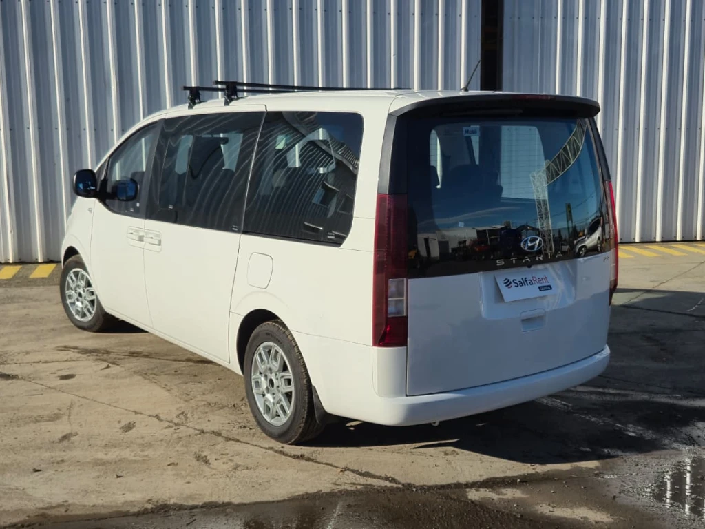 Hyundai Staria Furgón Us4 Mb 2.2 Crdi At año 2024