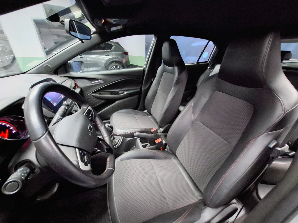 Chevrolet Onix Hb 1.0t Rs Mt P Onstar año 2023
