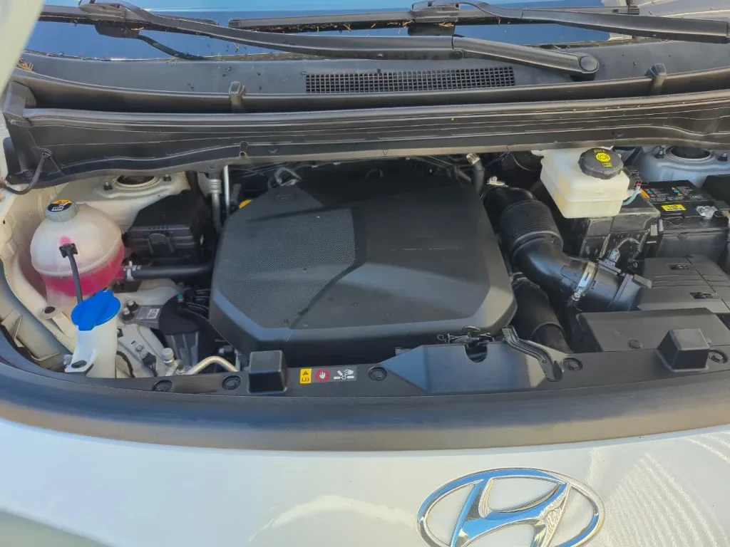 Hyundai Staria Furgón Us4 Mb 2.2 Crdi At año 2024