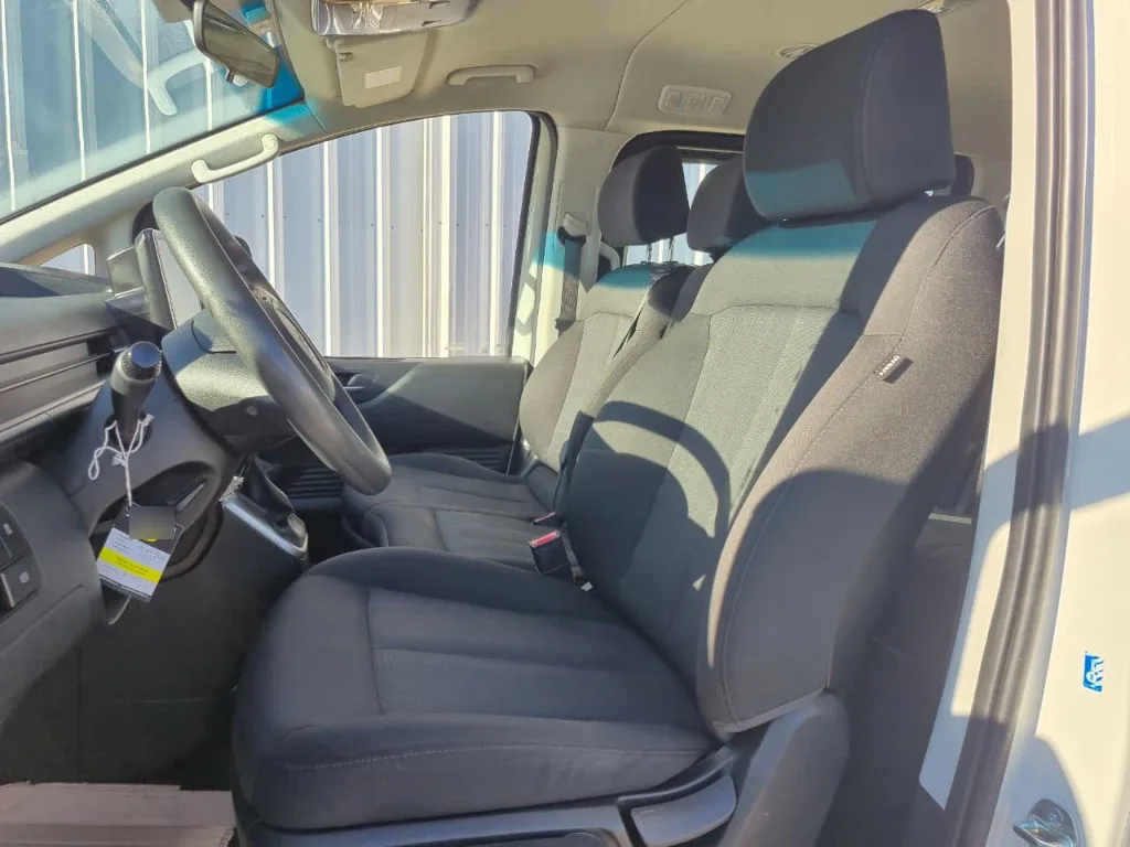 Hyundai Staria Furgón Us4 Mb 2.2 Crdi At año 2024