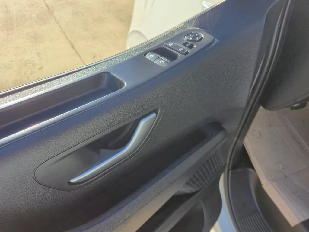 Hyundai Staria Furgón Us4 Mb 2.2 Crdi At año 2024