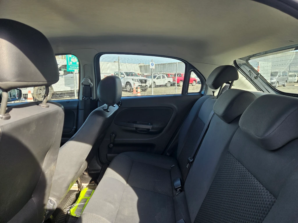 Volkswagen Gol 1.6 Hb Mt Ac año 2022