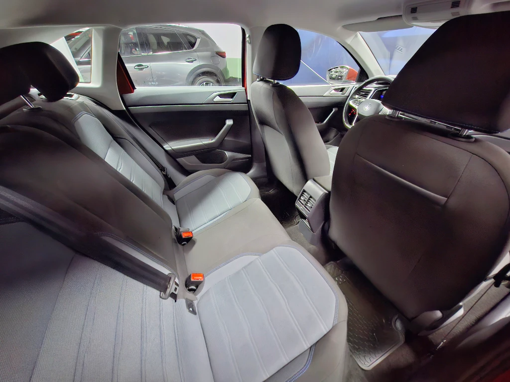 Volkswagen Nivus Nivus Tsi At Comfortline año 2024