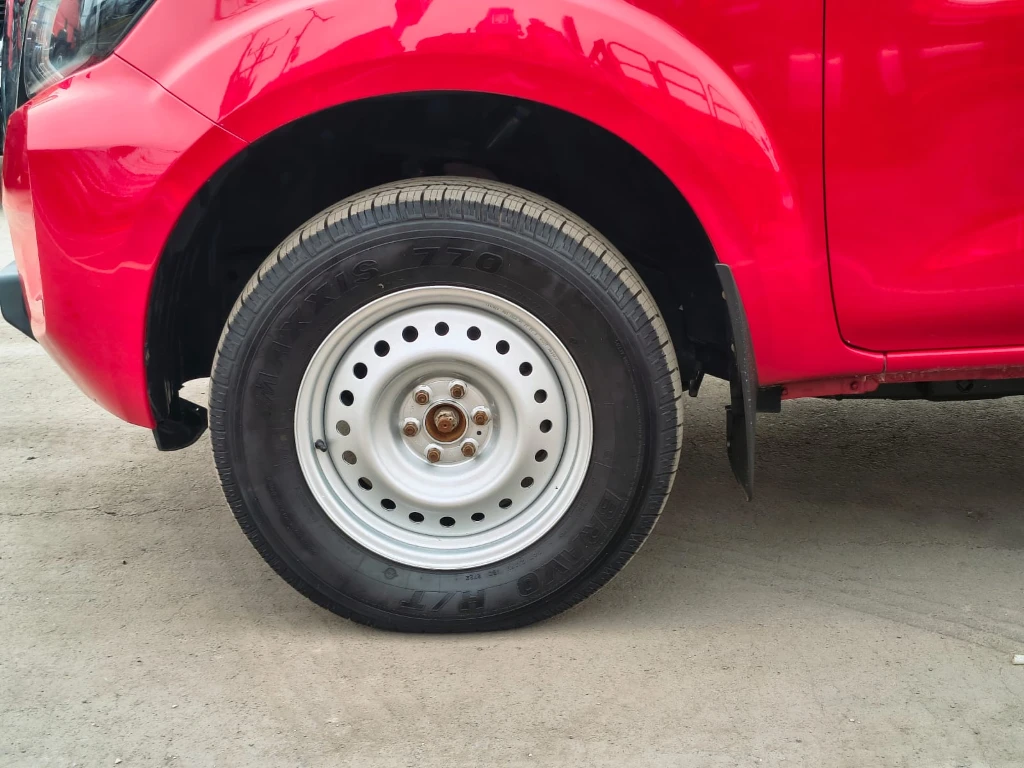 Nissan Navara Navara Dc 4x4 2.3 Tdi Se año 2023