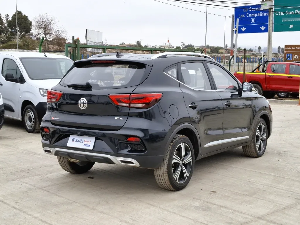 MG Zx Zx 1.5l Cvt Dlx año 2023