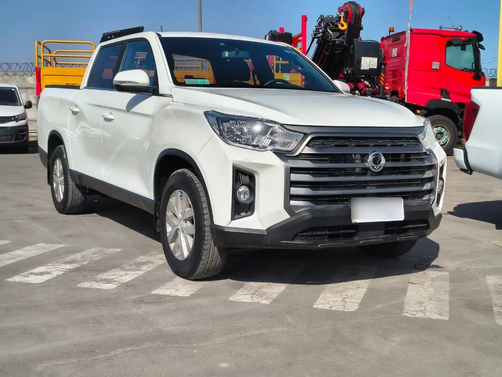 Ssangyong Grand Musso 2.2 4x2 Mt Full-Ql612 año 2023
