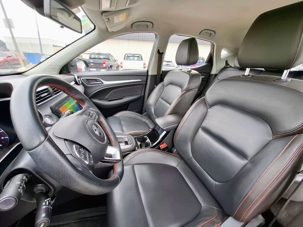 MG Zx Zx 1.5l Cvt Dlx año 2023