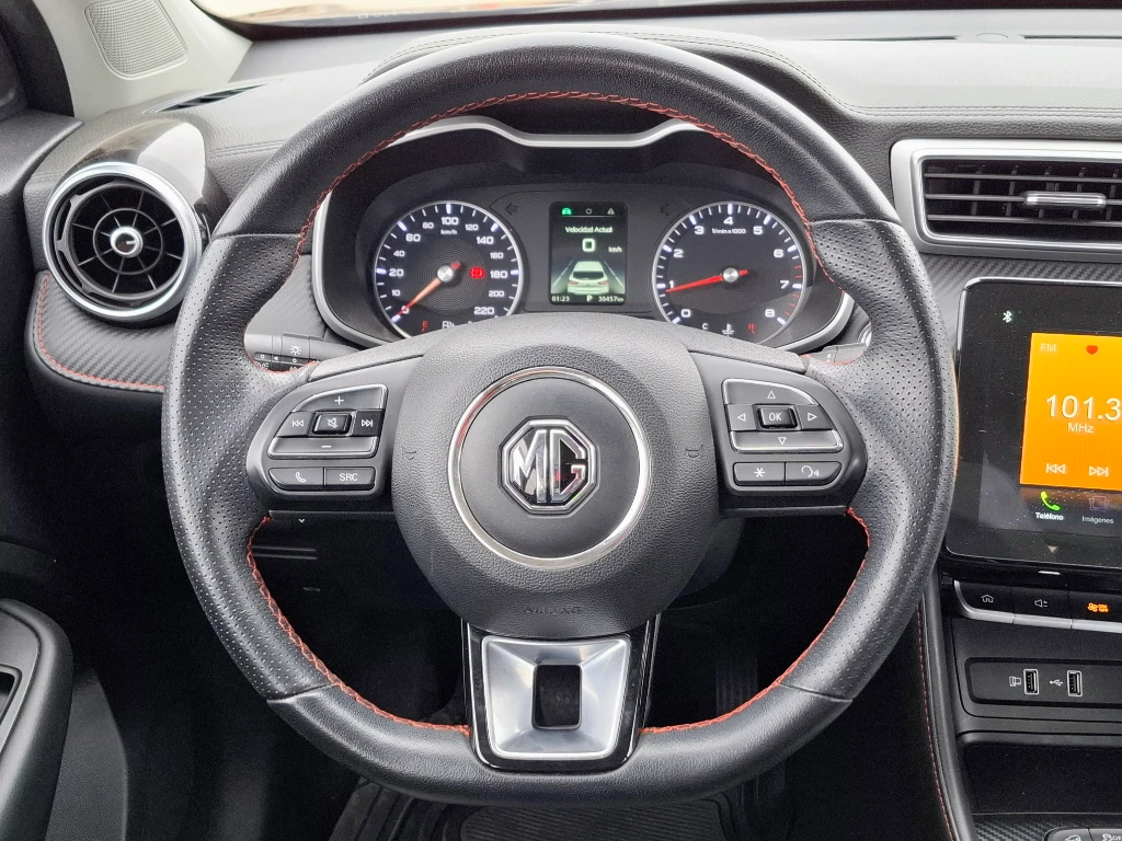 MG Zx Zx 1.5l Cvt Dlx año 2023