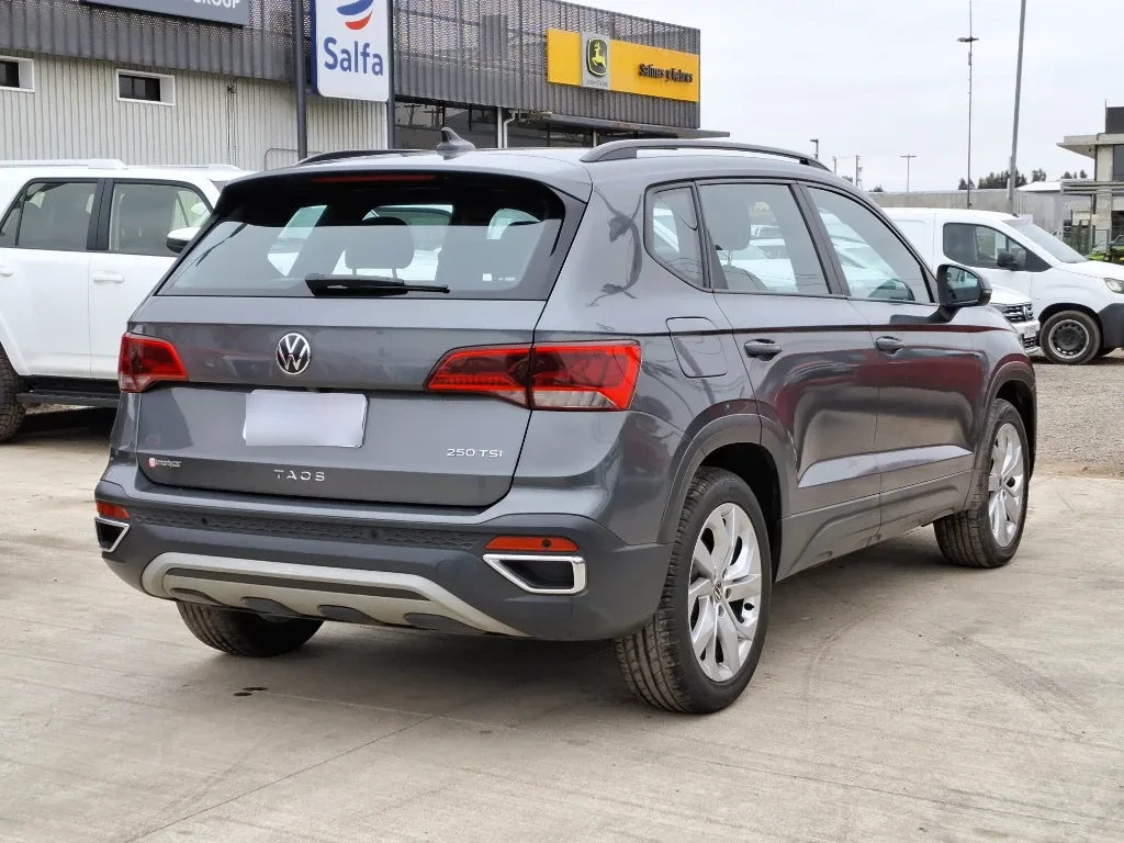 Volkswagen Taos Taos 1.4 Tsi At Comfortline año 2022