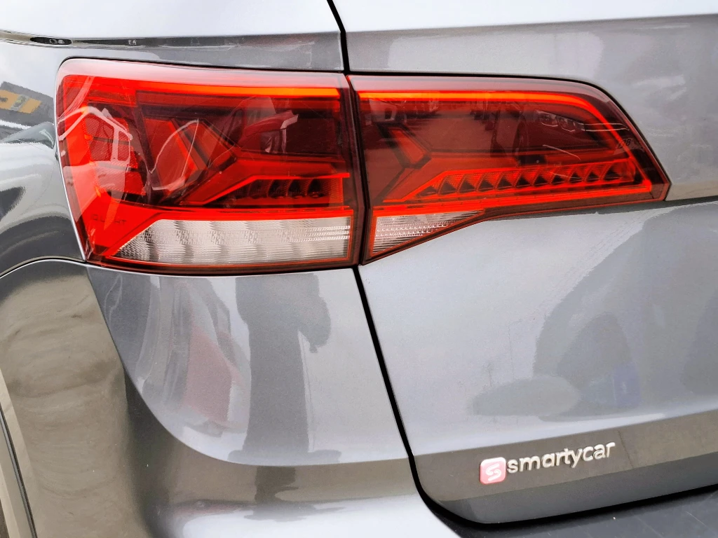 Volkswagen Taos Taos 1.4 Tsi At Comfortline año 2022