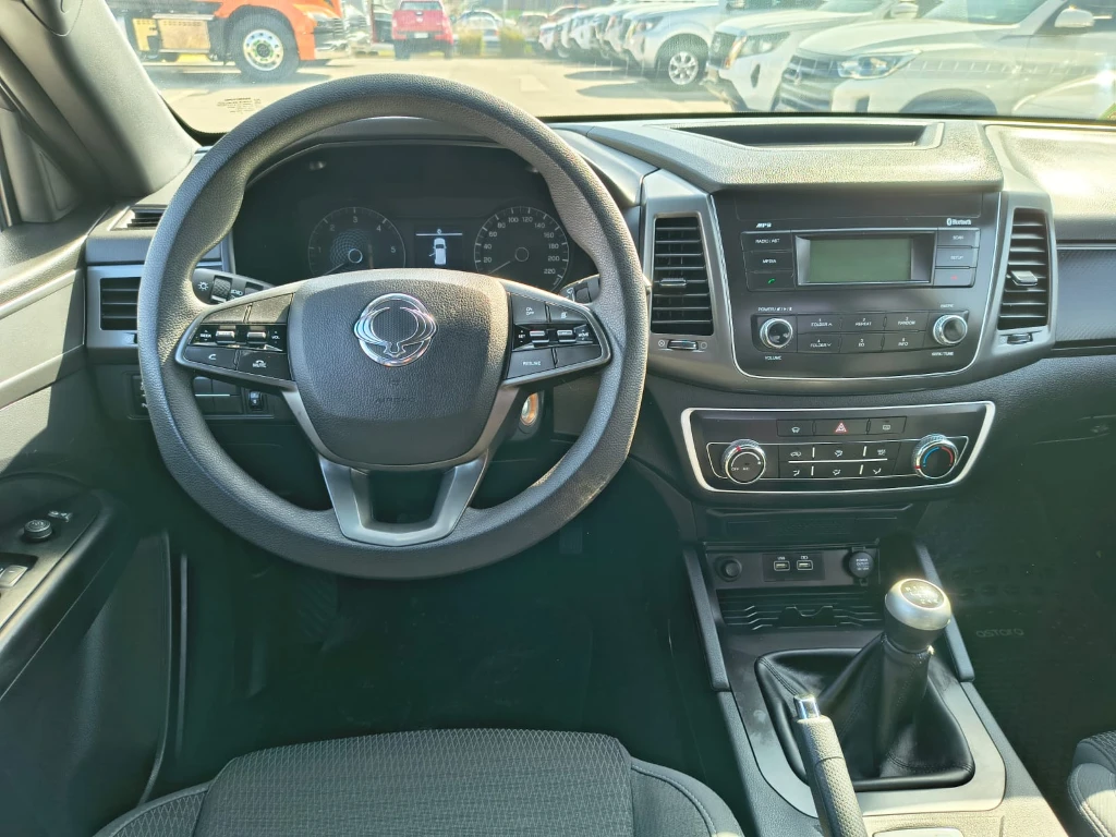 Ssangyong Grand Musso 2.2 4x2 Mt Full-Ql612 año 2023