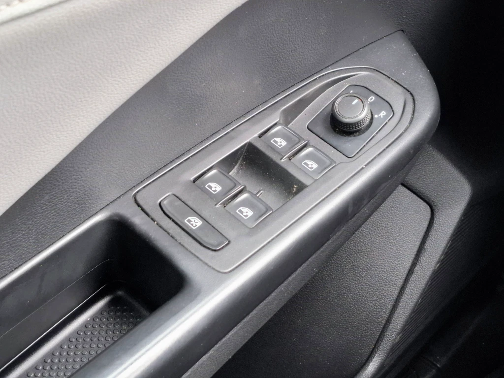 Volkswagen Taos Taos 1.4 Tsi At Comfortline año 2022