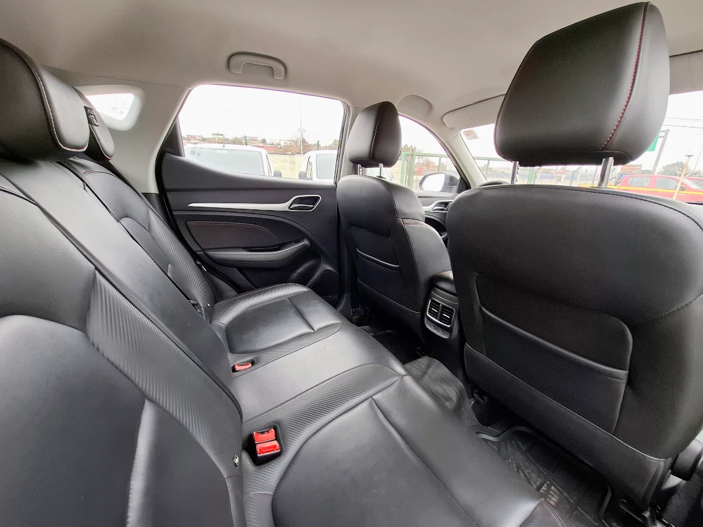 MG Zx Zx 1.5l Cvt Dlx año 2023