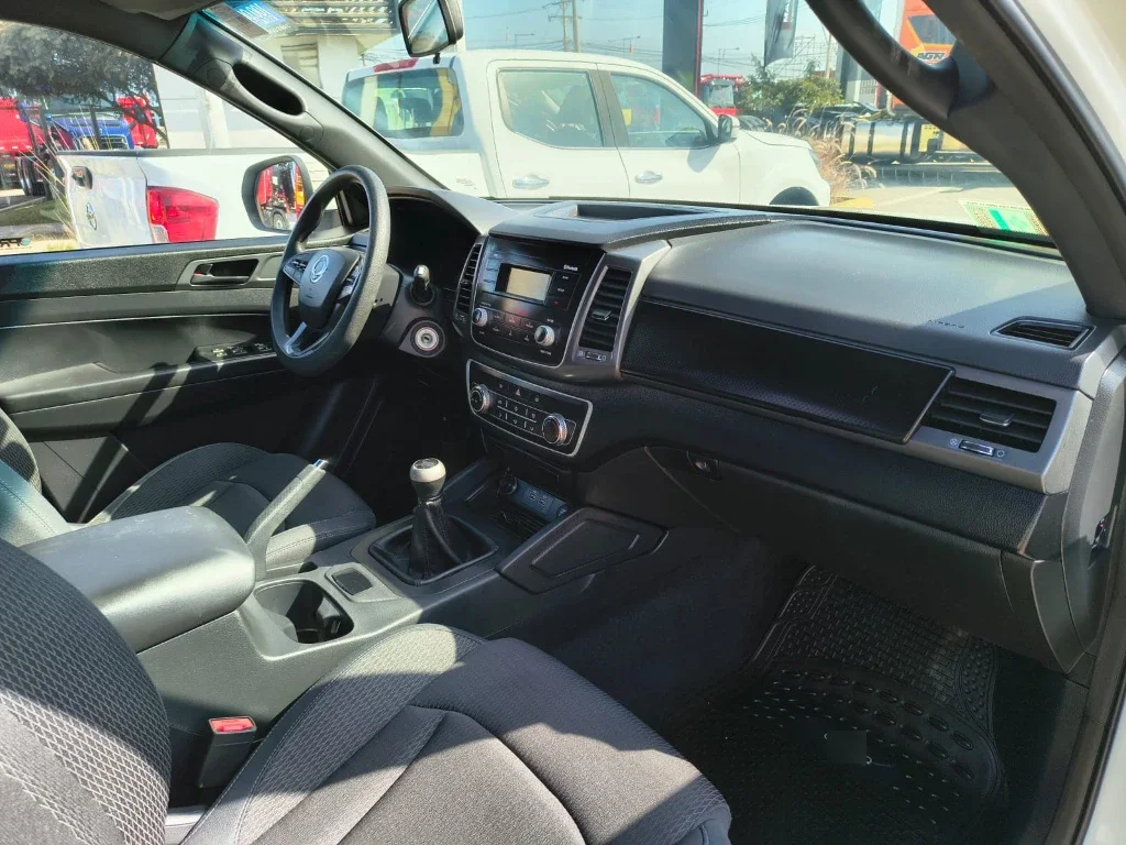 Ssangyong Grand Musso 2.2 4x2 Mt Full-Ql612 año 2023