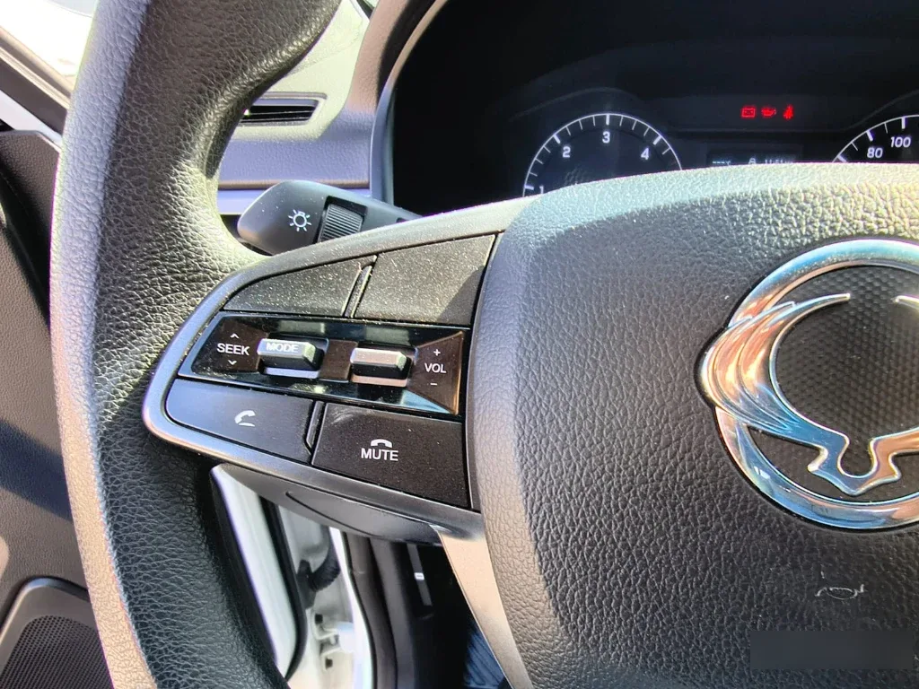 Ssangyong Grand Musso 2.2 4x2 Mt Full-Ql612 año 2023
