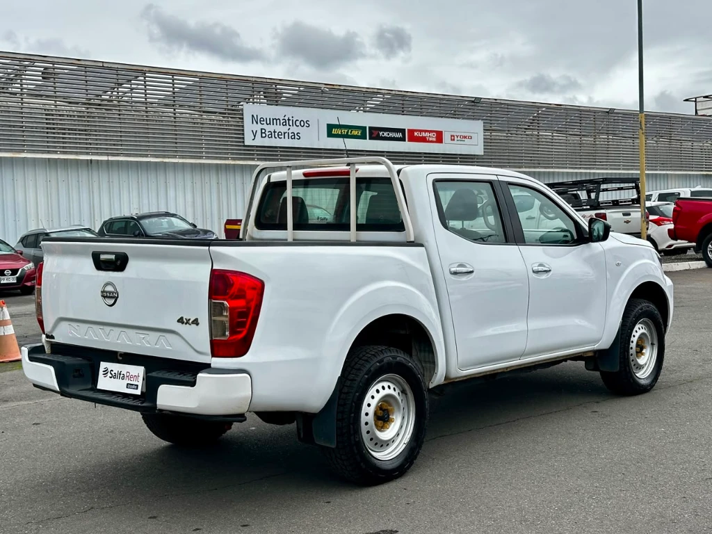 Nissan Navara Navara Dc 4x4 2.3 Tdi Se año 2023