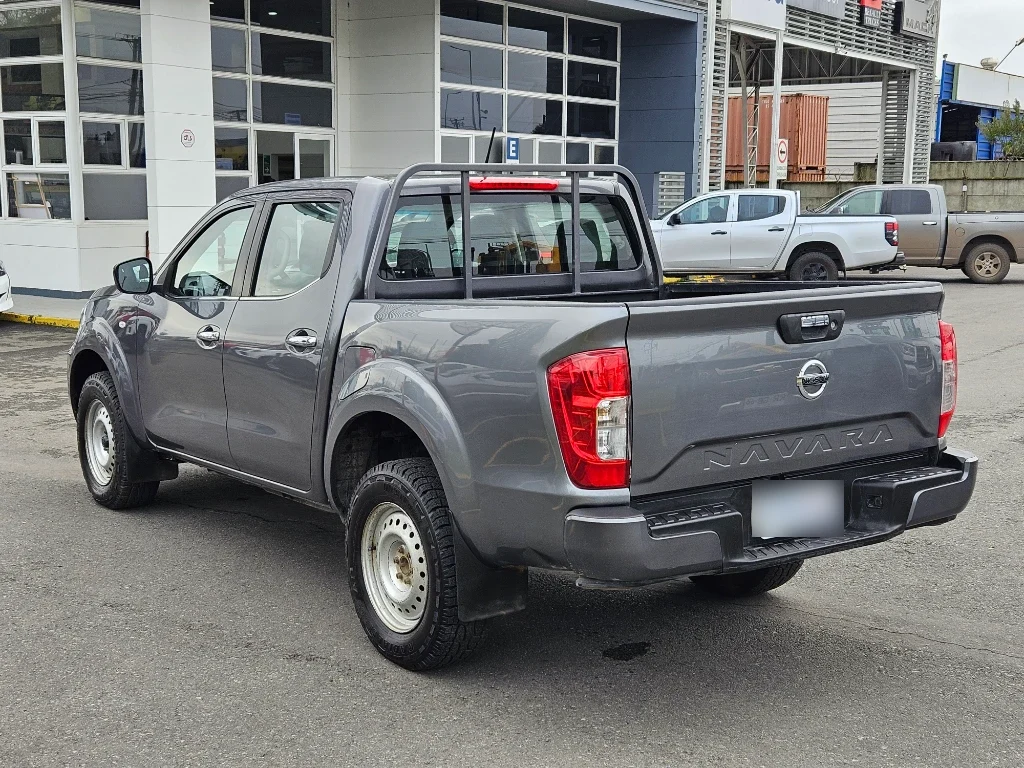 Nissan Navara Dc 4x2 2.3tdi Se año 2022