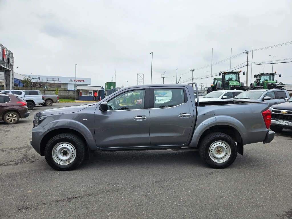 Nissan Navara Dc 4x2 2.3tdi Se año 2022